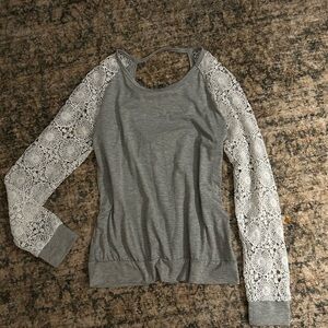 Zanzea Gray Top with White Lace Sleeves and open upper back